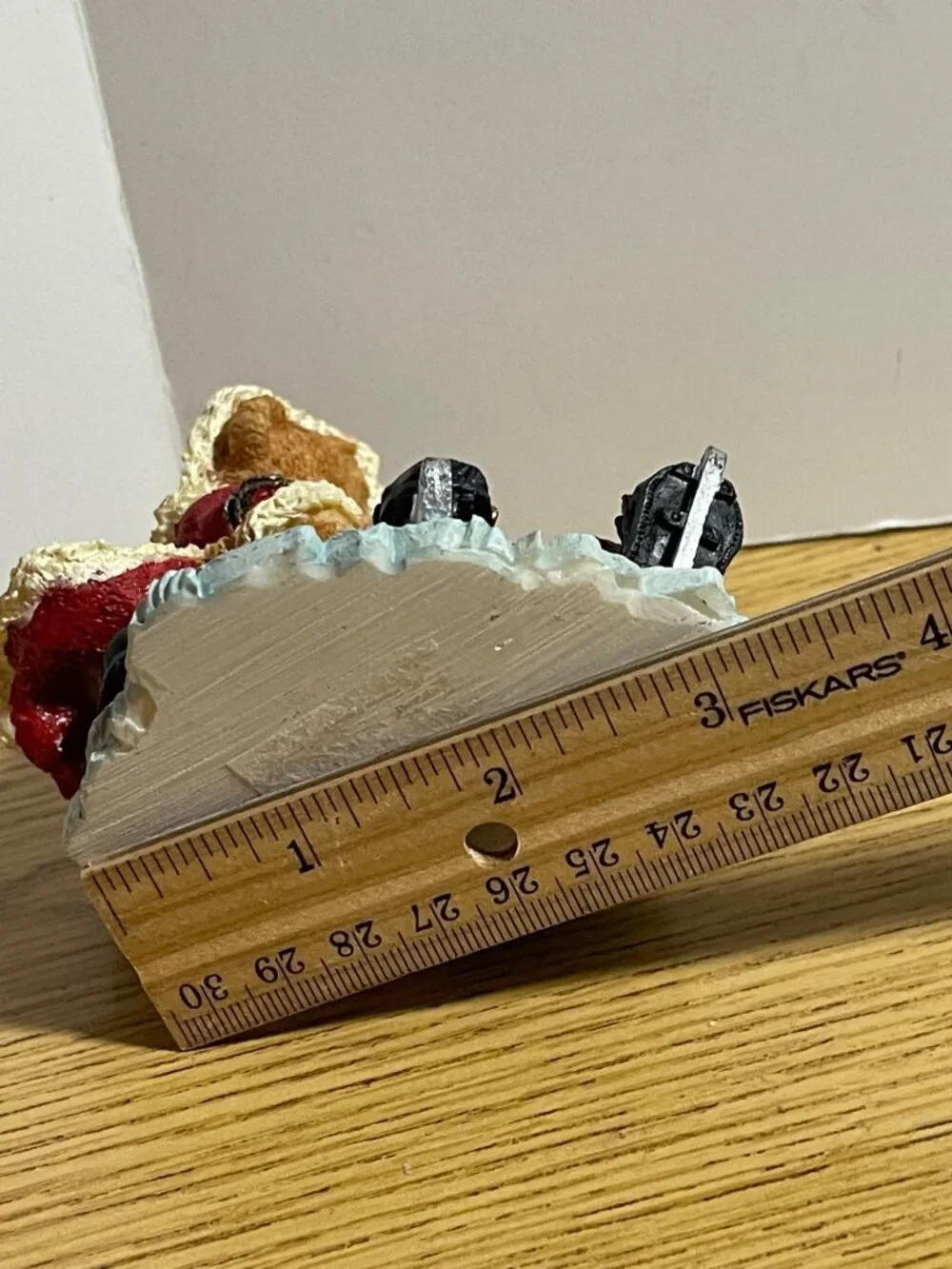 Christmas Bear Skaters Figurine Winter Scene Handpainted Resin Decor Festive